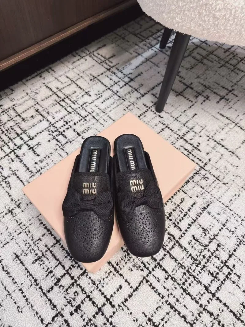 Chic Miu Miu Sandals 6111