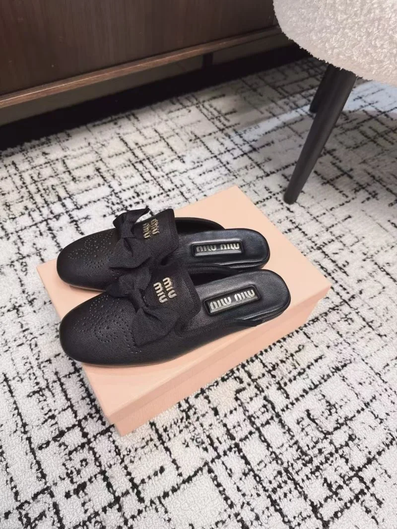 Chic Miu Miu Sandals 6111