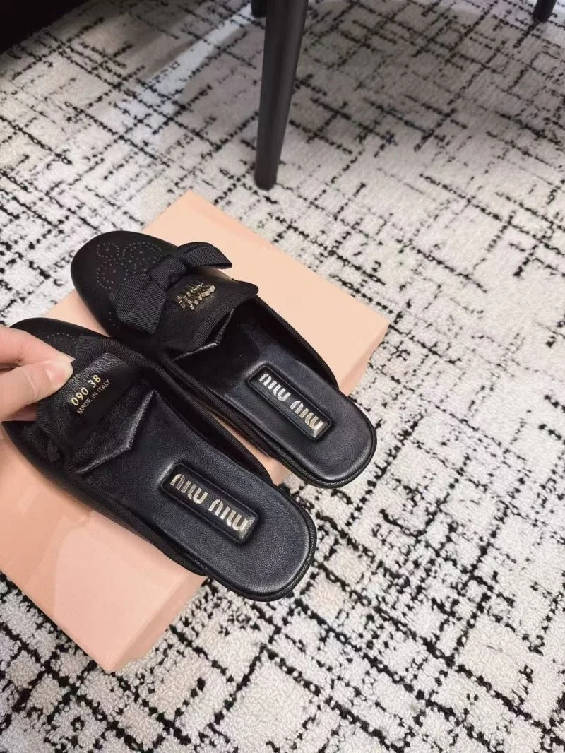 Chic Miu Miu Sandals 6111