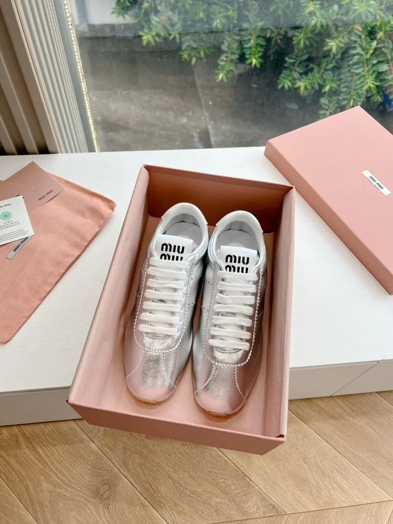 Practical Miu Miu Shoes 7506
