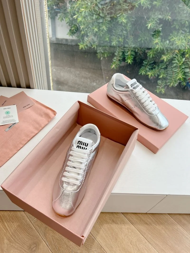 Practical Miu Miu Shoes 7506