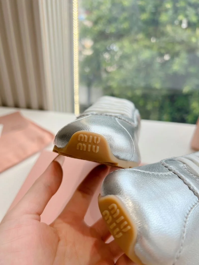 Practical Miu Miu Shoes 7506
