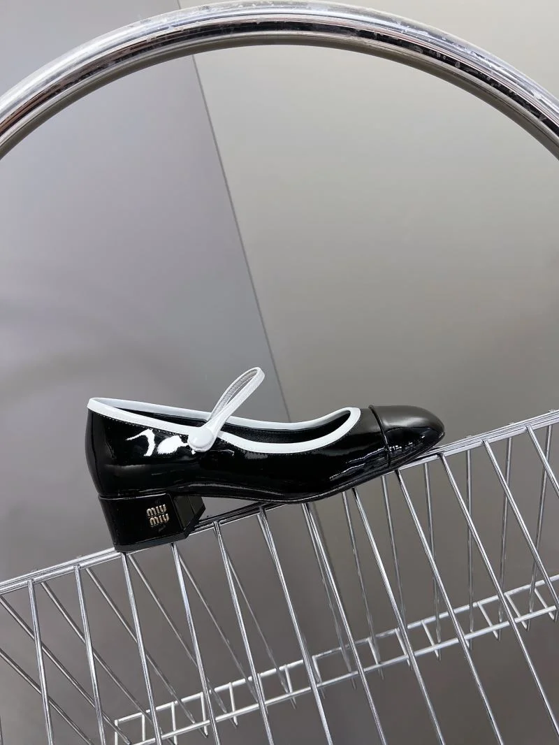 Fashionable Miu Miu Shoes 7492