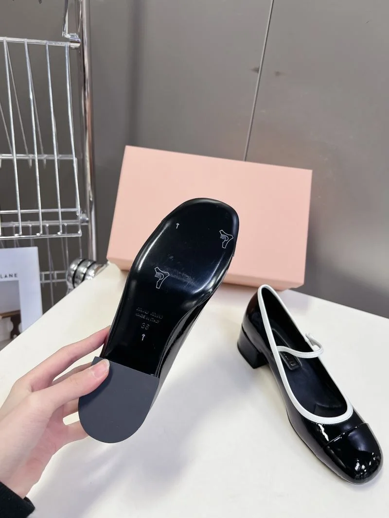 Fashionable Miu Miu Shoes 7492