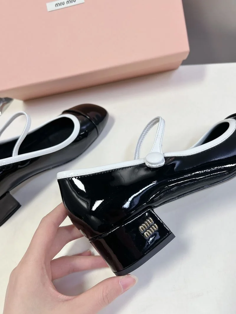Fashionable Miu Miu Shoes 7492