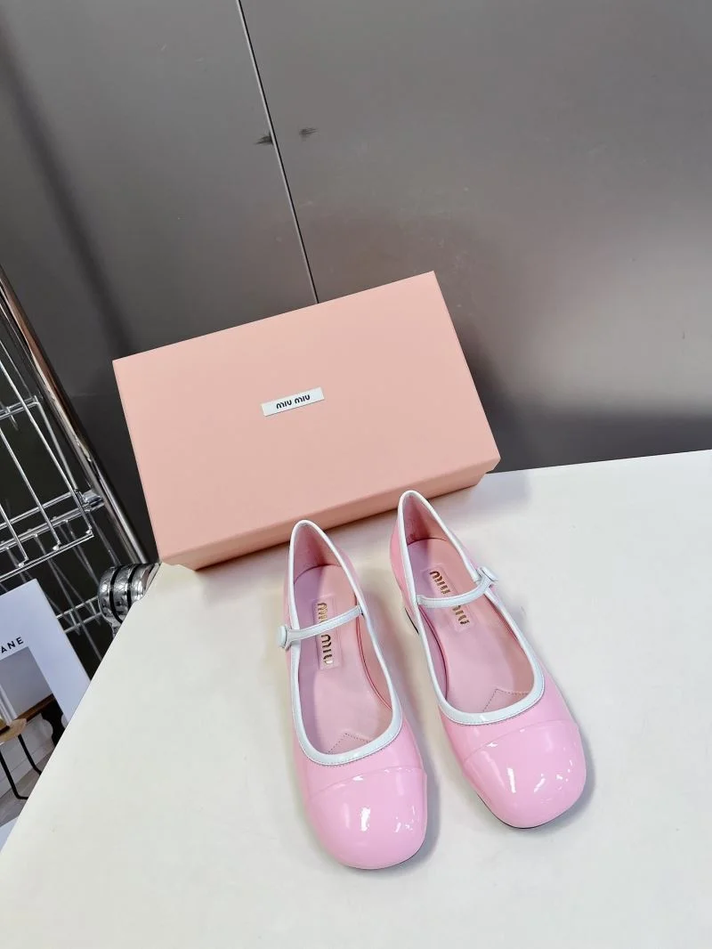 Functional Miu Miu Shoes 7497