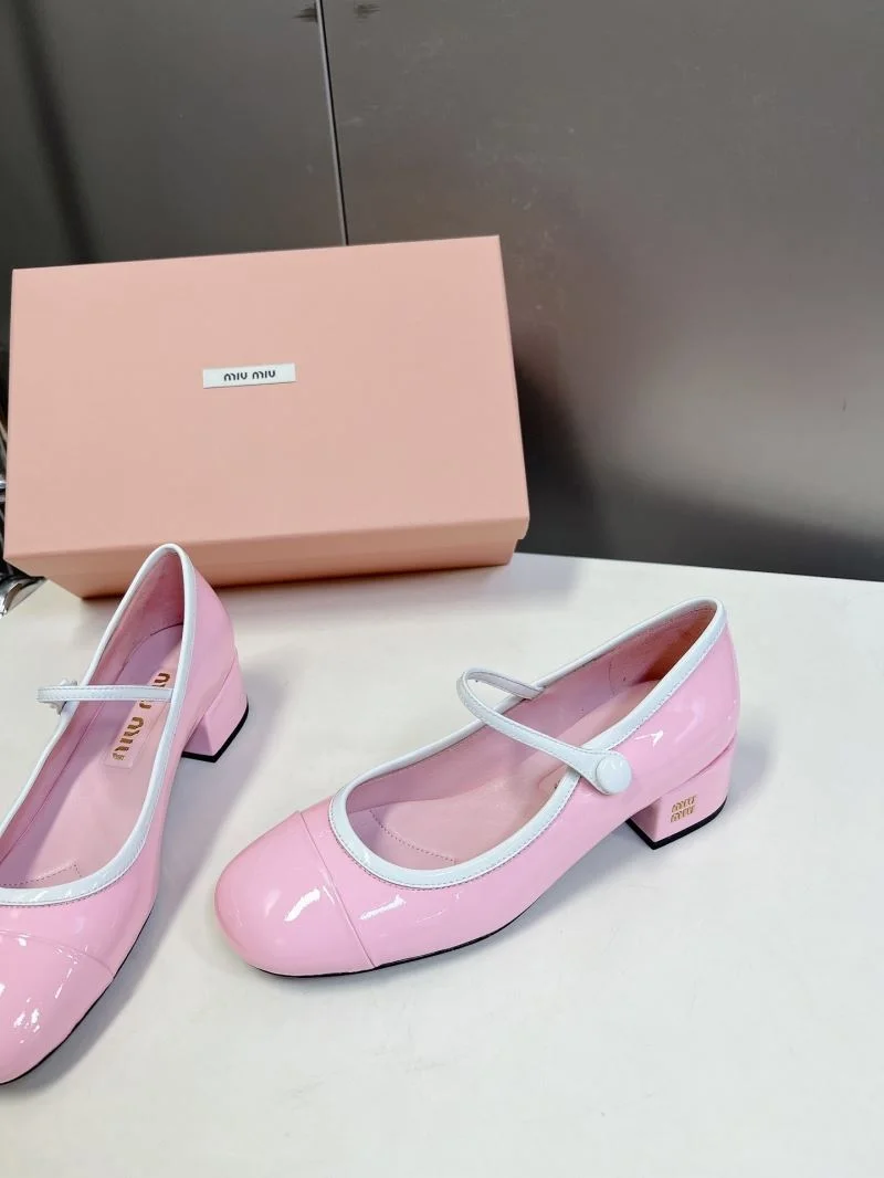 Functional Miu Miu Shoes 7497