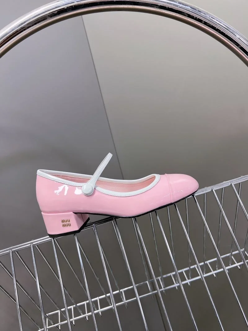 Functional Miu Miu Shoes 7497