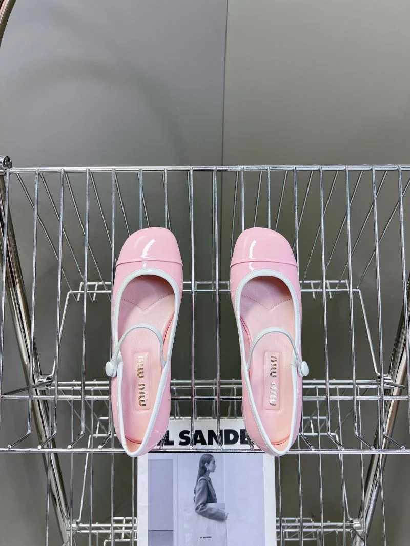 Functional Miu Miu Shoes 7497