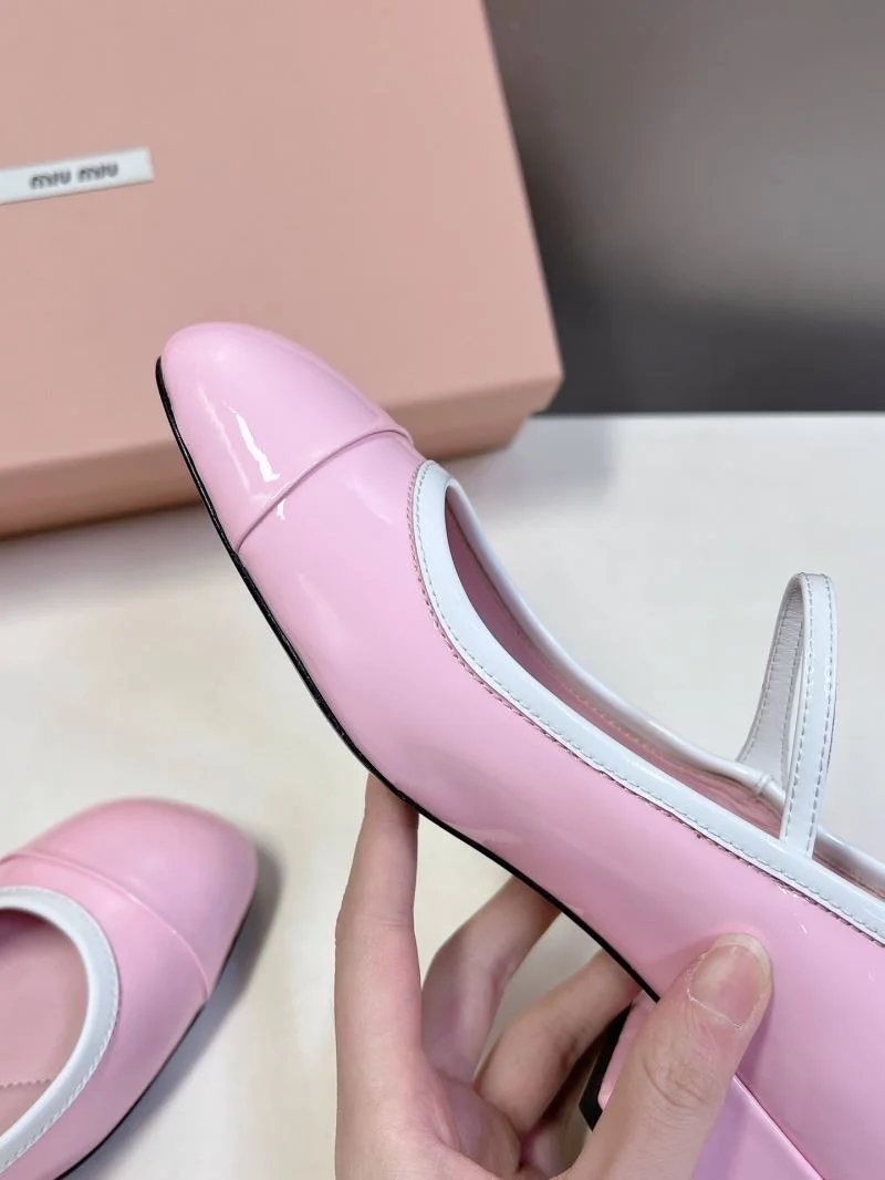 Functional Miu Miu Shoes 7497