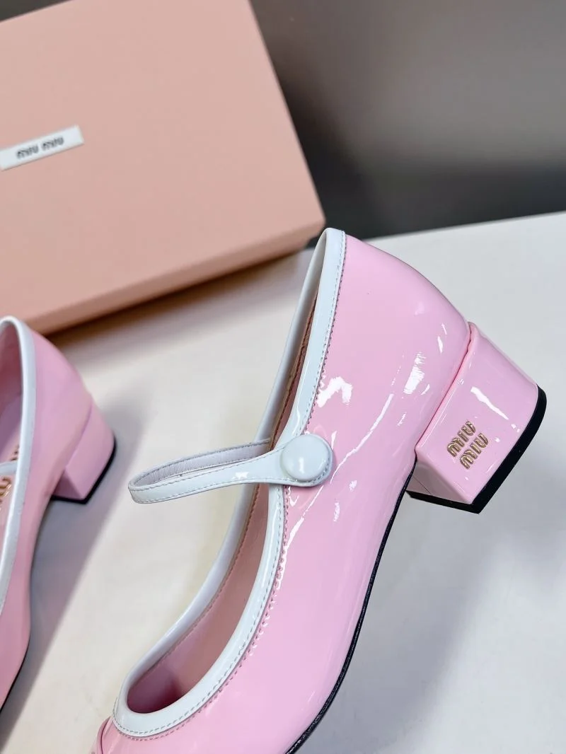 Functional Miu Miu Shoes 7497