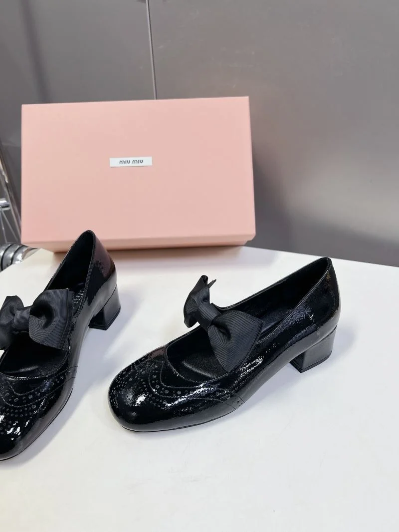 Trendsetting Miu Miu Shoes 7518