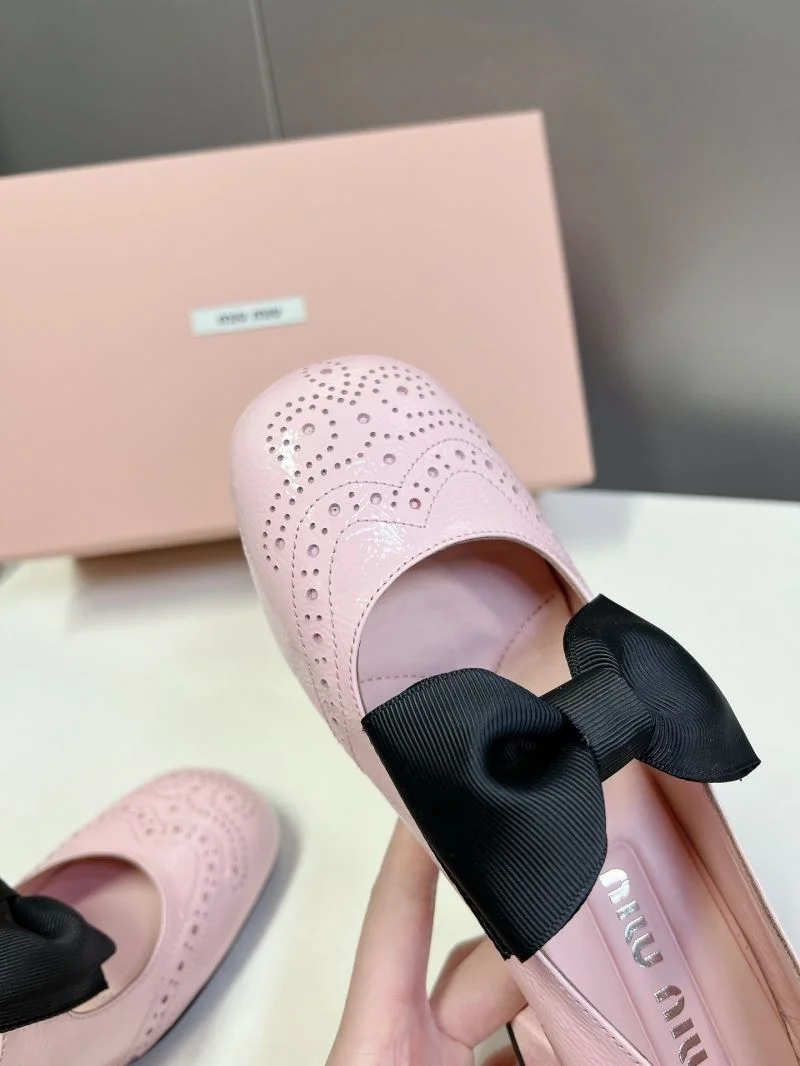 Miu Miu Shoes Lightweight 7528