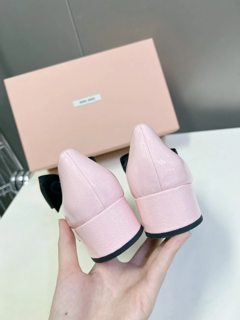 Miu Miu Shoes Lightweight 7528