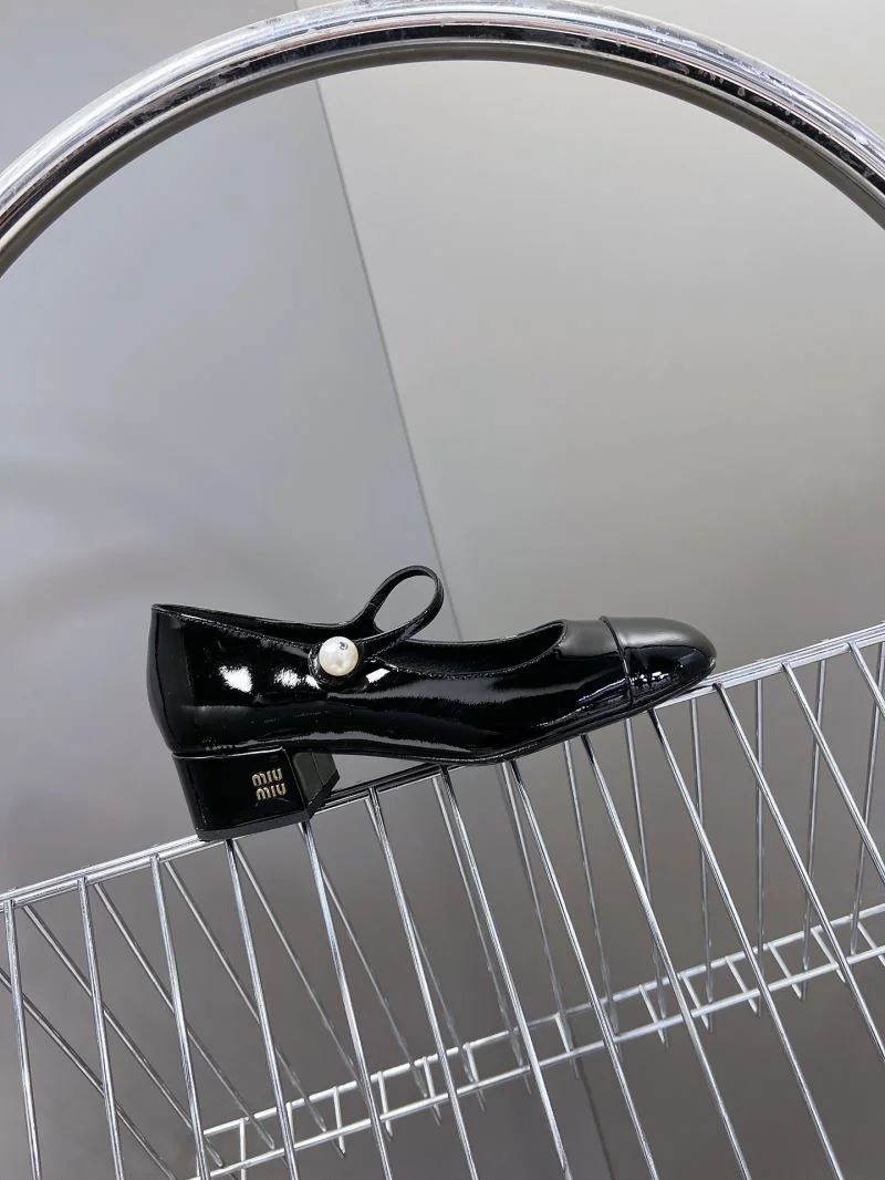UrbanChic Miu Miu Shoes 7513