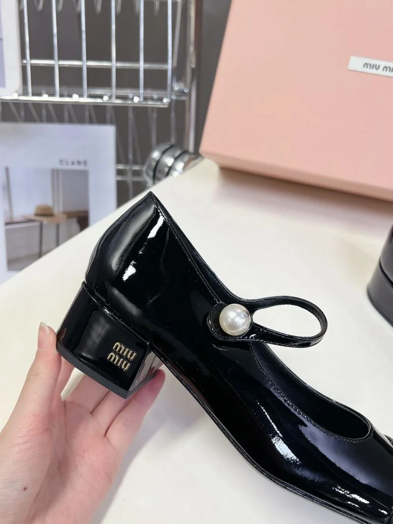 UrbanChic Miu Miu Shoes 7513