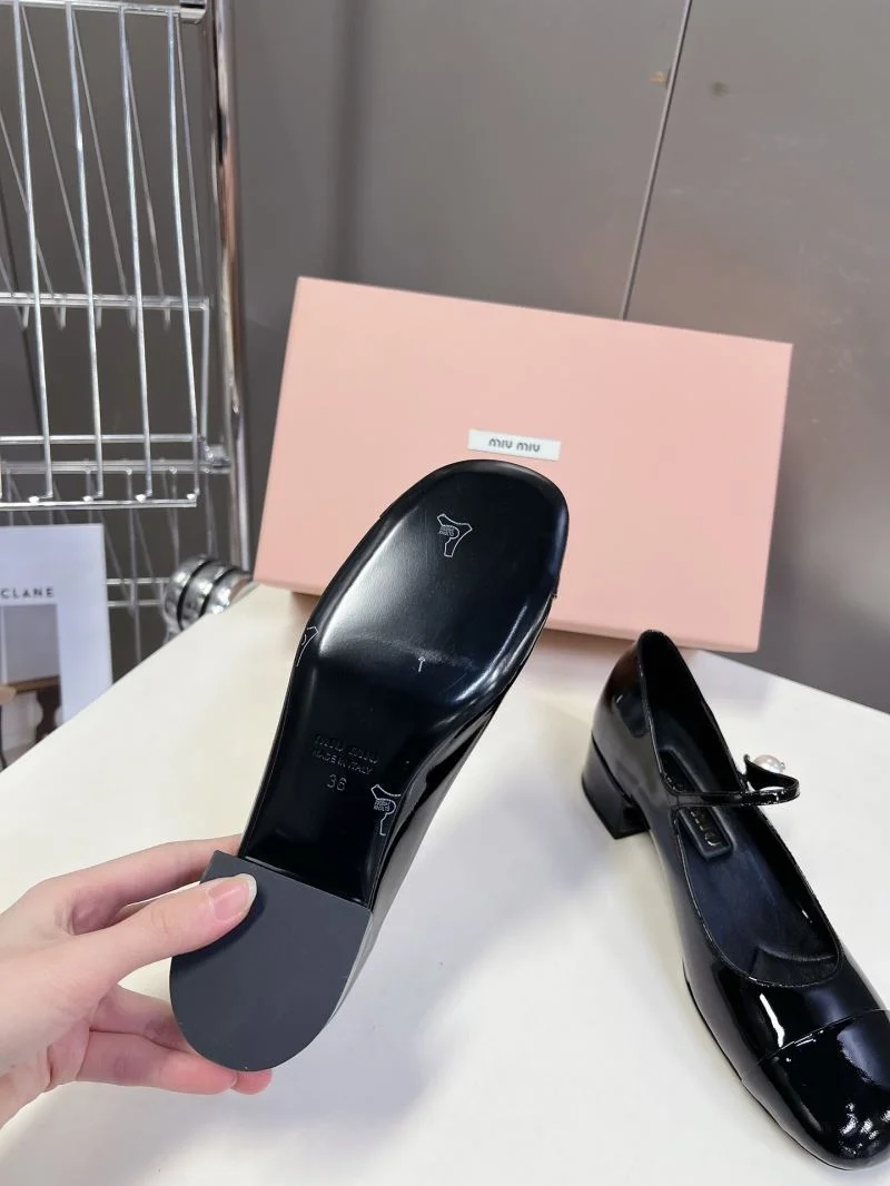 UrbanChic Miu Miu Shoes 7513