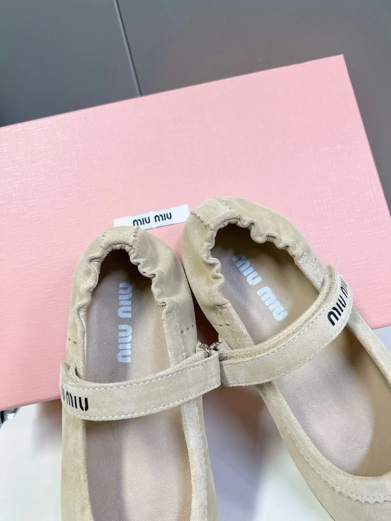 EyeCatching Miu Miu Shoes 7537