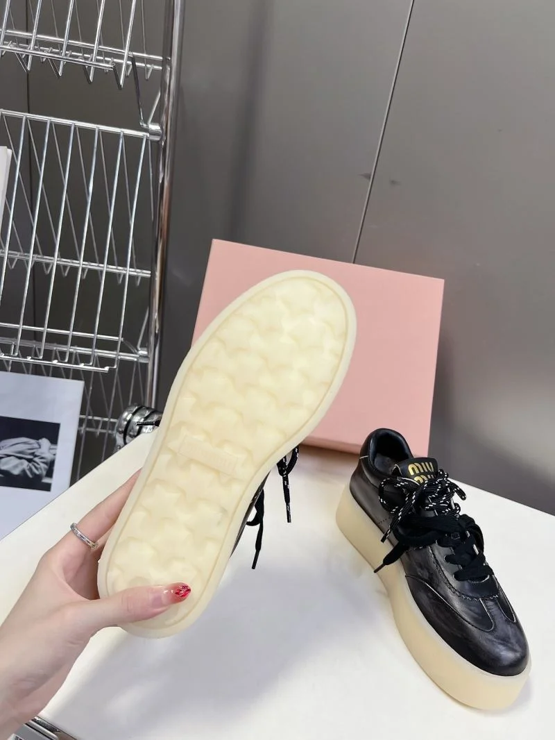 Miu Miu Shoes Lightweight 7467