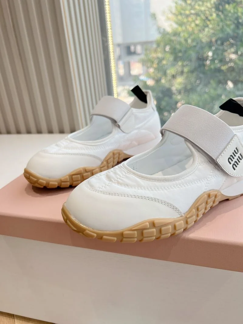 Compact Miu Miu Shoes 7461