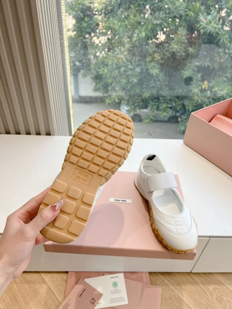 Compact Miu Miu Shoes 7461
