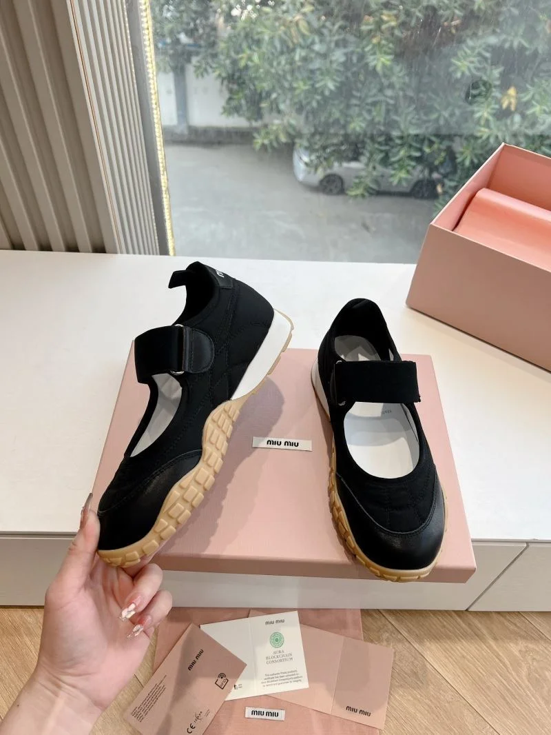 Versatile Miu Miu Shoes 7480