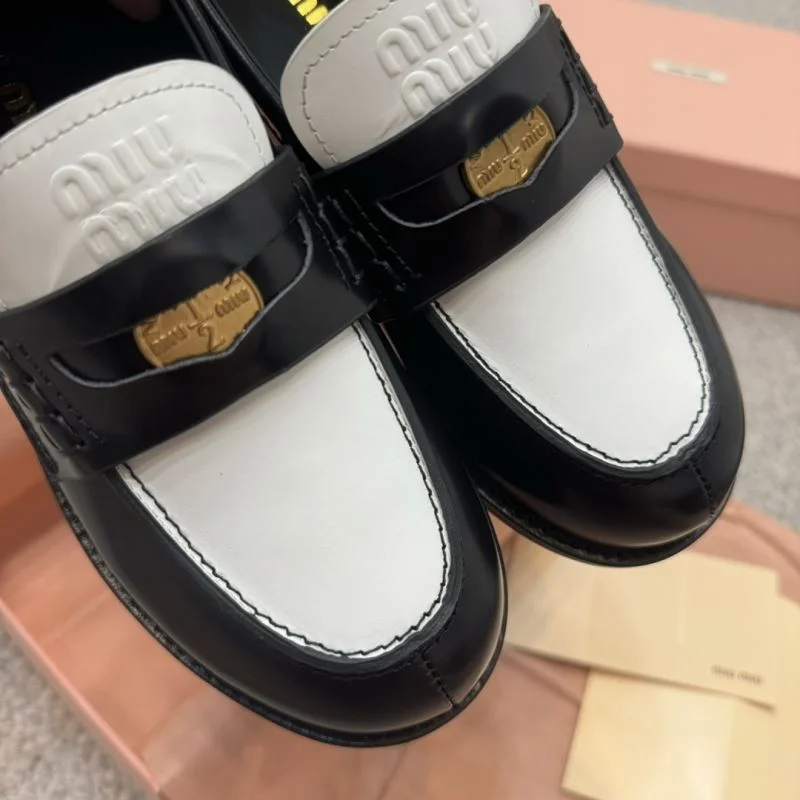RelaxedFit Miu Miu Shoes 7472