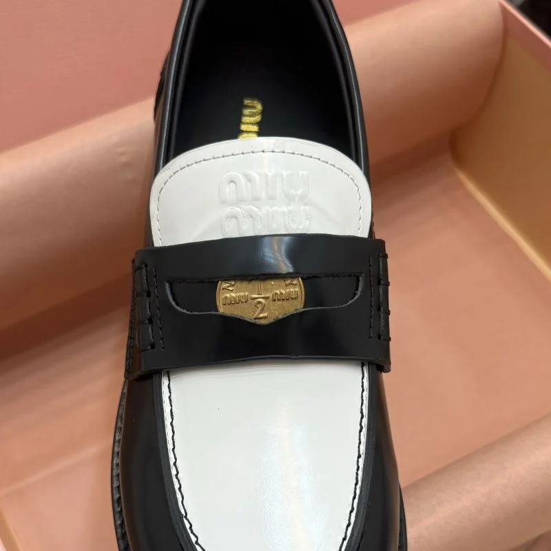 RelaxedFit Miu Miu Shoes 7472