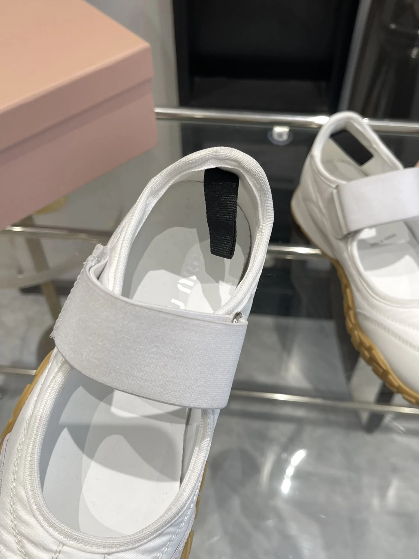 Classic Miu Miu Shoes 7446