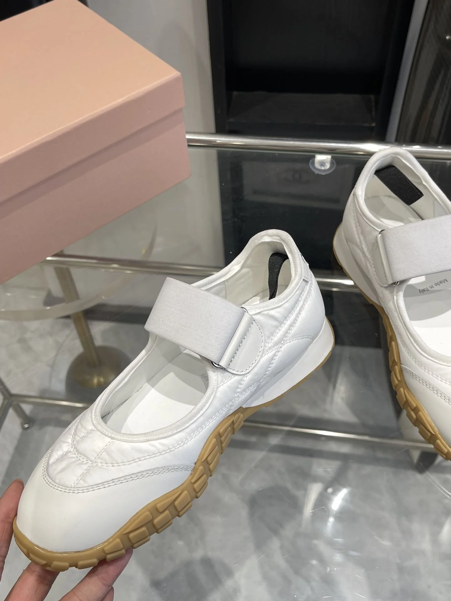 Classic Miu Miu Shoes 7446