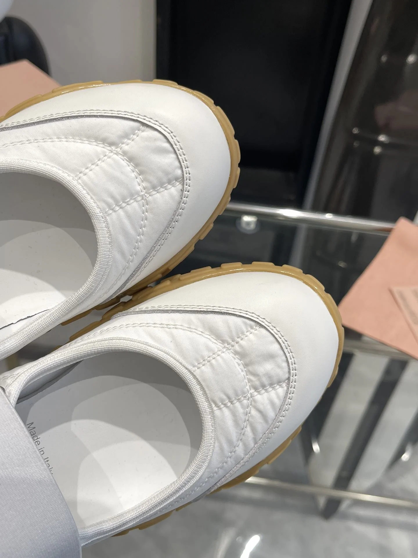 Classic Miu Miu Shoes 7446