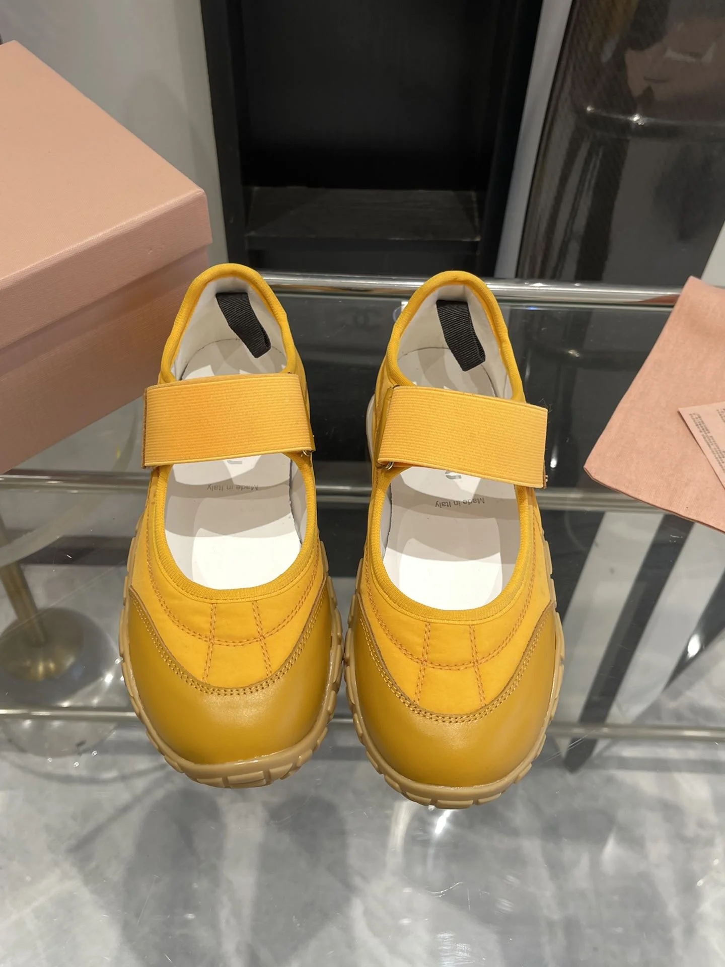 WellDesigned Miu Miu Shoes 7426