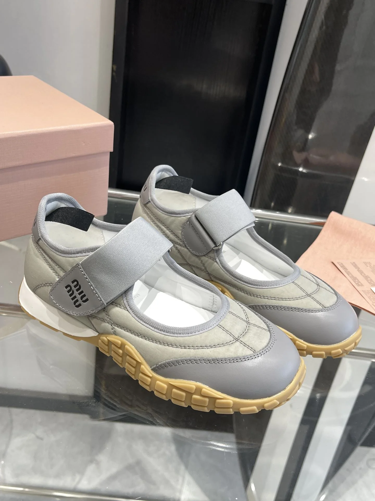 Miu Miu Shoes Durable 7391