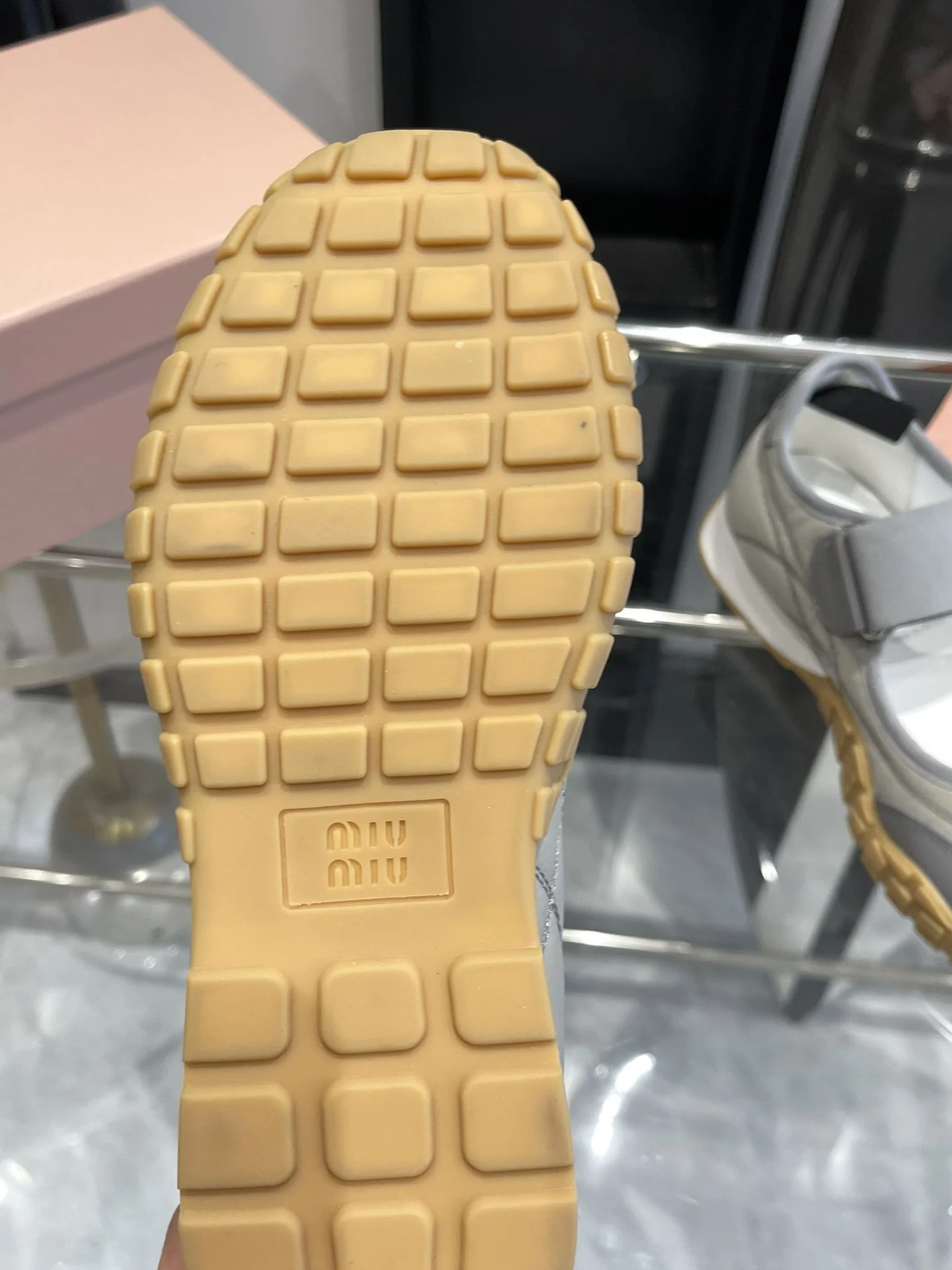 Miu Miu Shoes Durable 7391