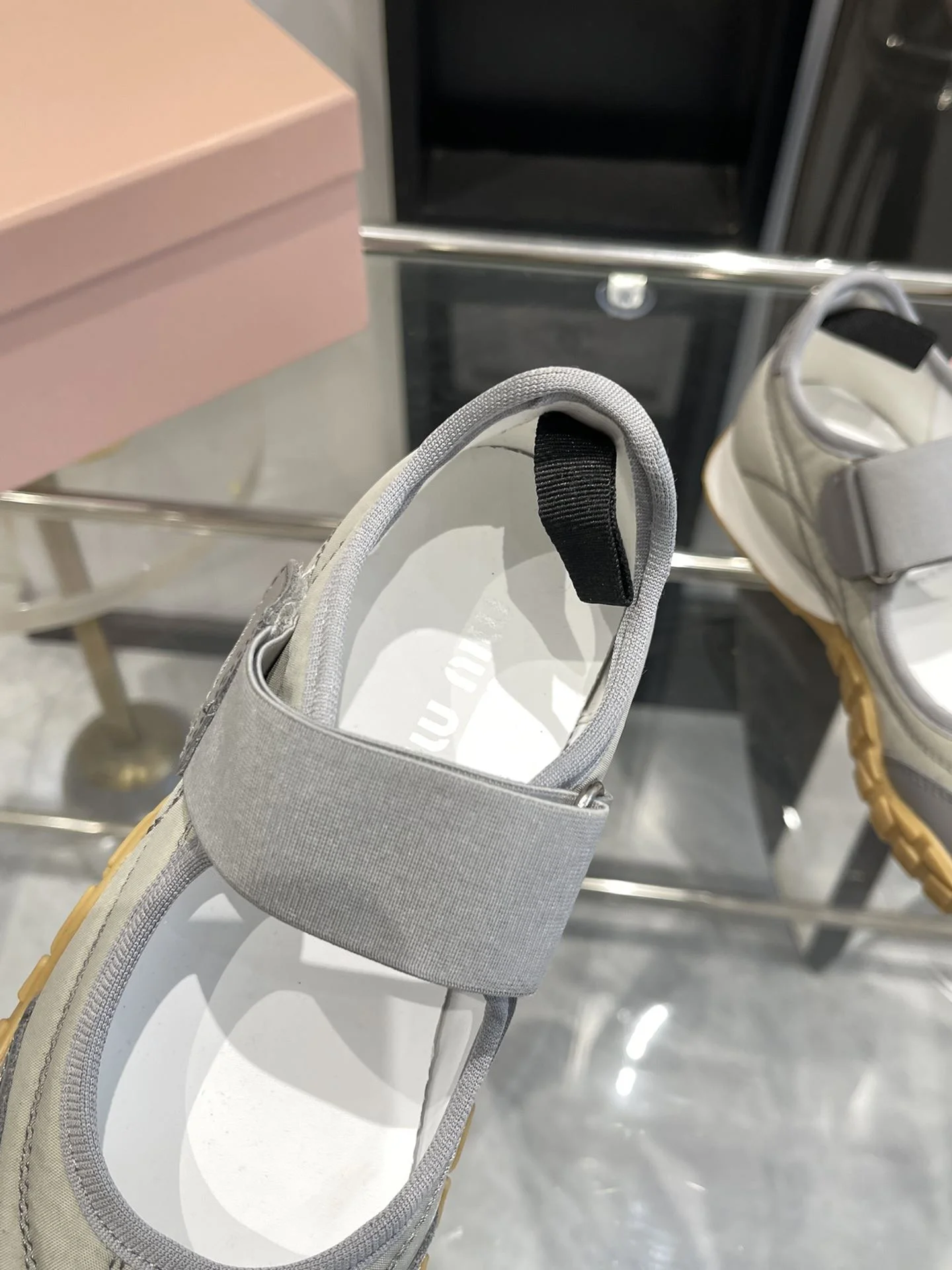 Miu Miu Shoes Durable 7391
