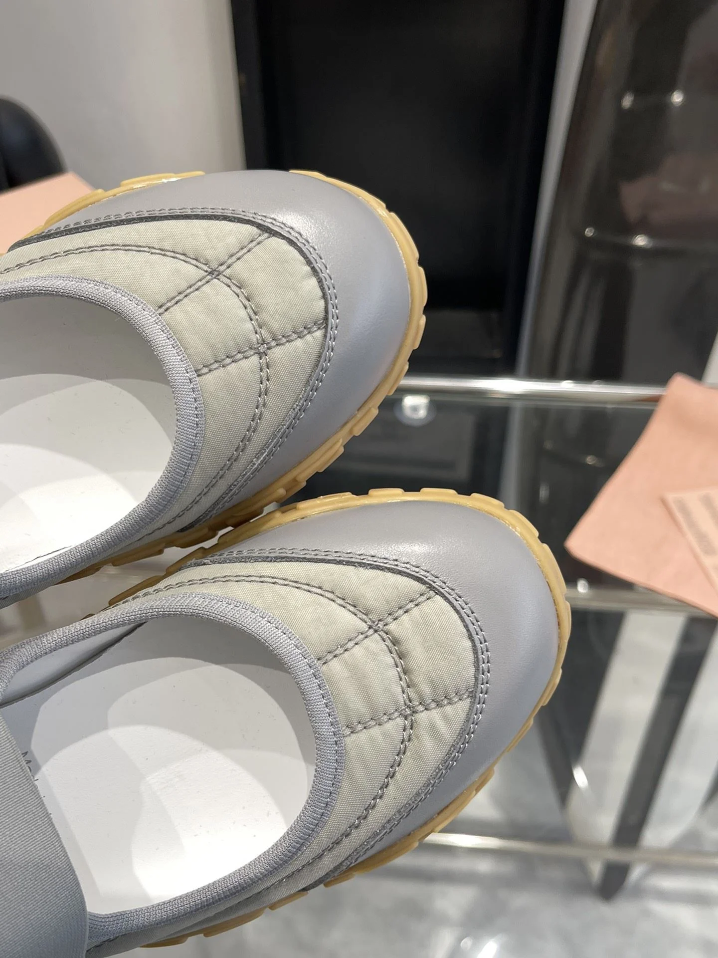 Miu Miu Shoes Durable 7391
