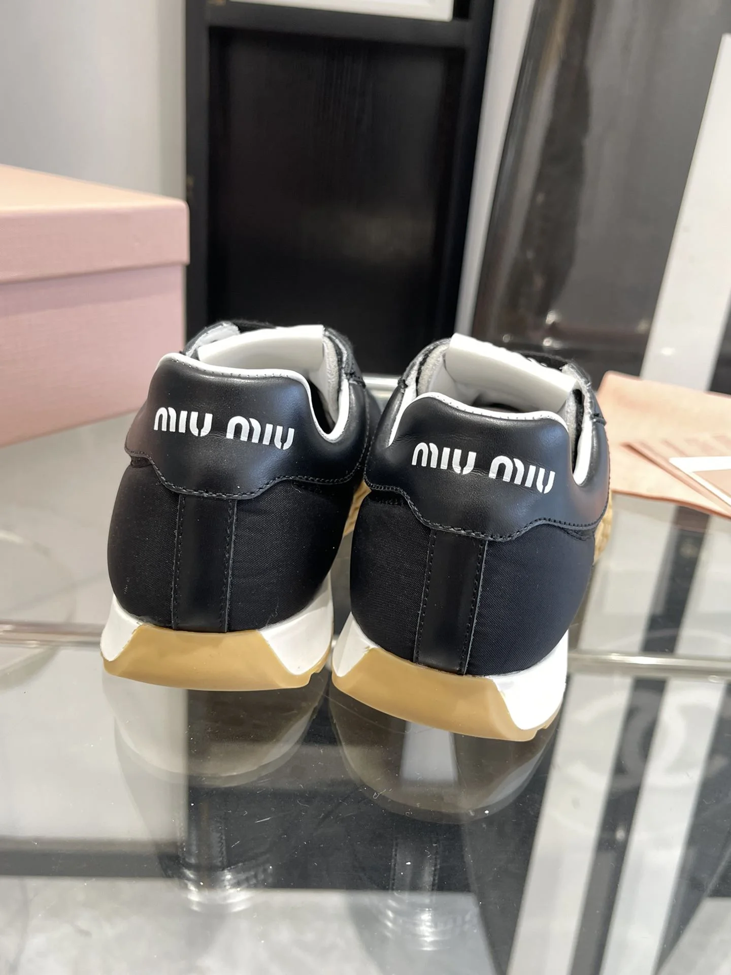 Durable Miu Miu Shoes 7487