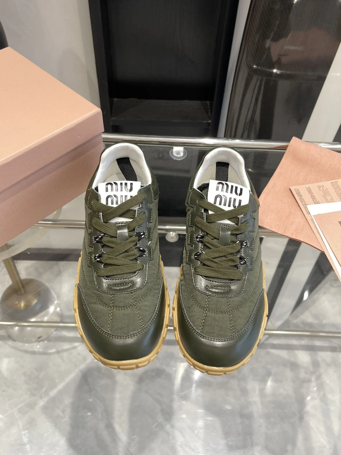 Miu Miu Shoes Unisex 7401