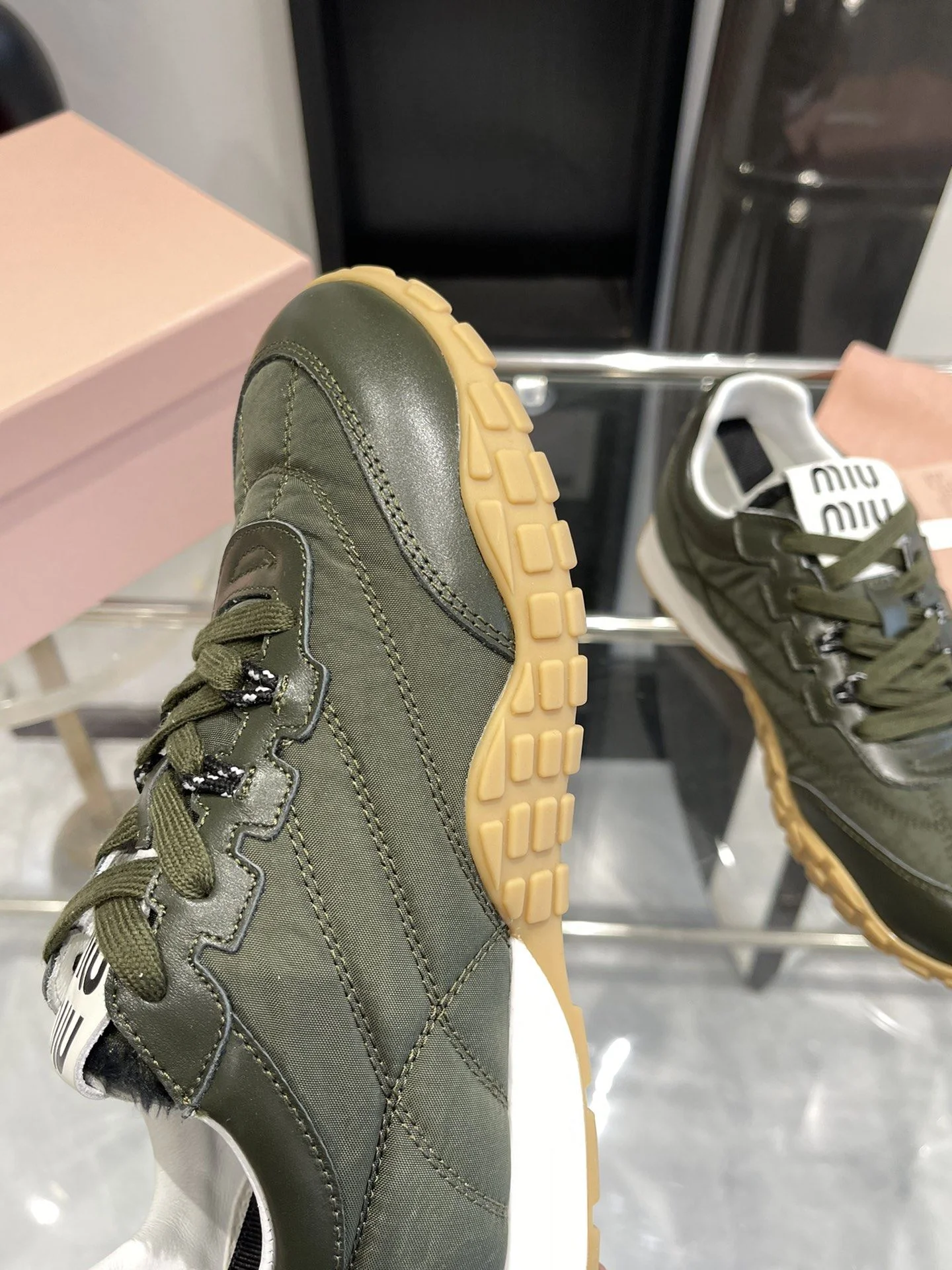 Miu Miu Shoes Unisex 7401