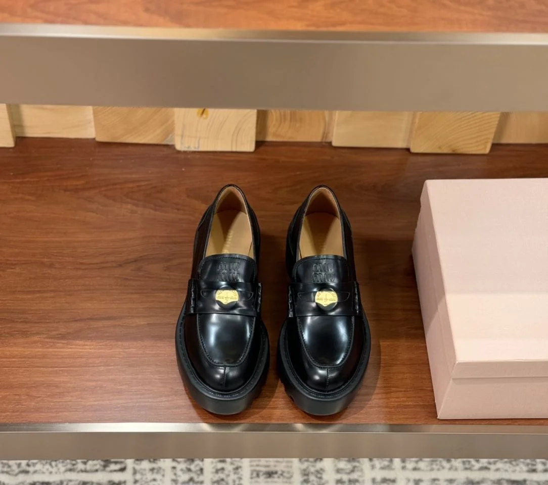 Comfortable Miu Miu Shoes 7387