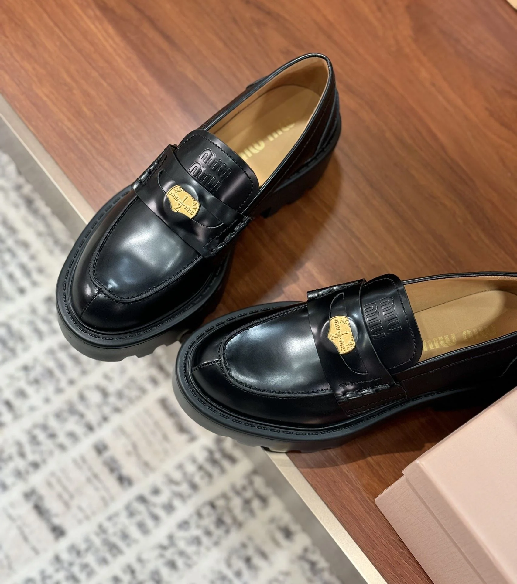 Comfortable Miu Miu Shoes 7387