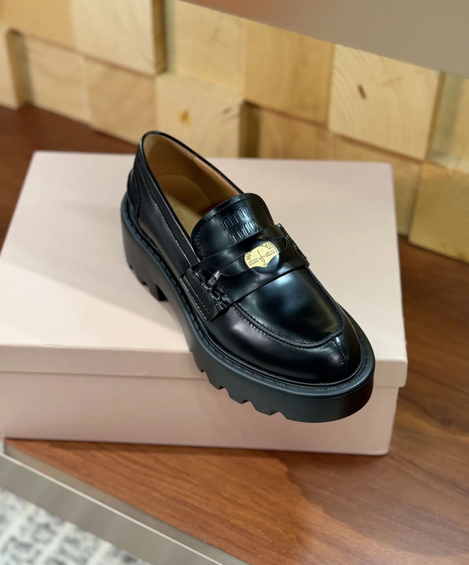 Comfortable Miu Miu Shoes 7387