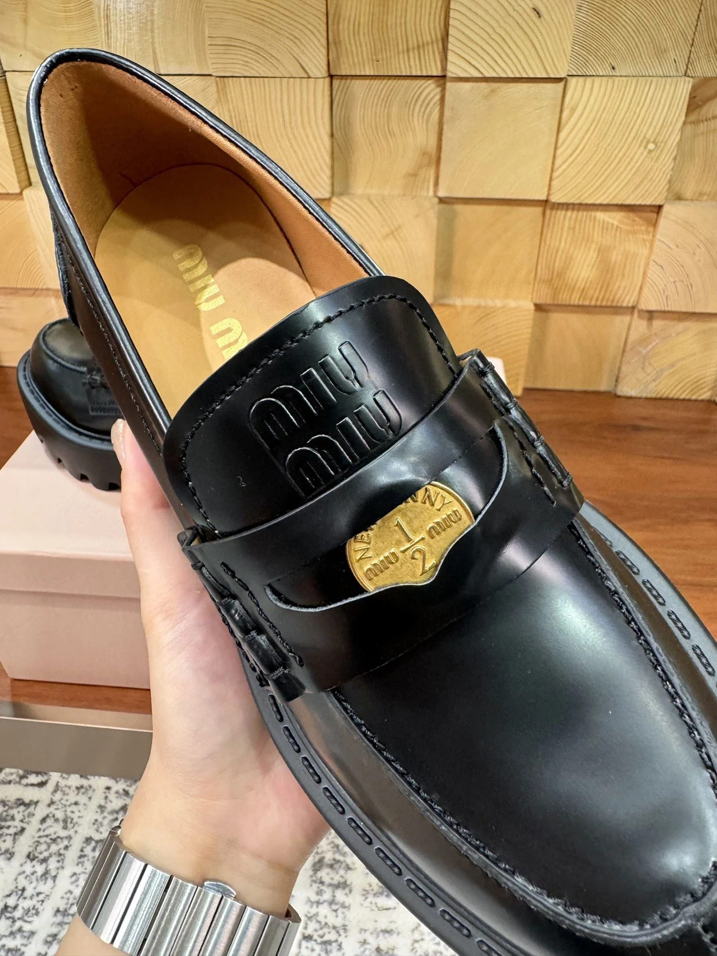 Comfortable Miu Miu Shoes 7387