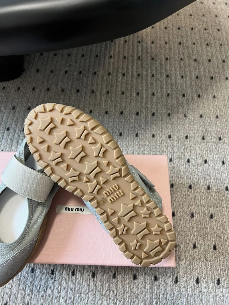 SmoothTexture Miu Miu Shoes 7451