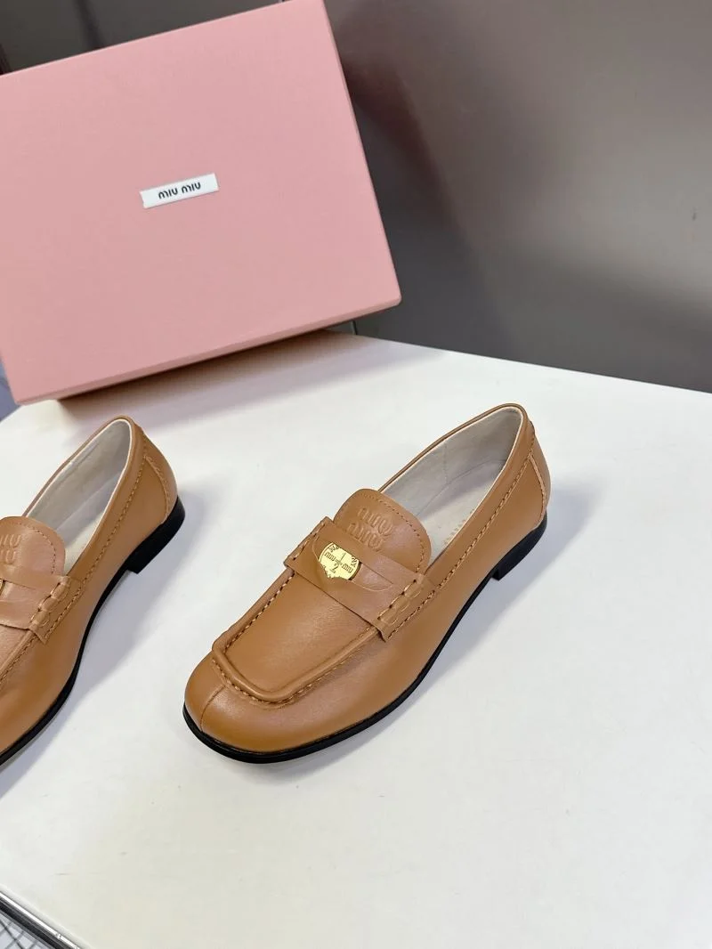 Casual Miu Miu Shoes 7383