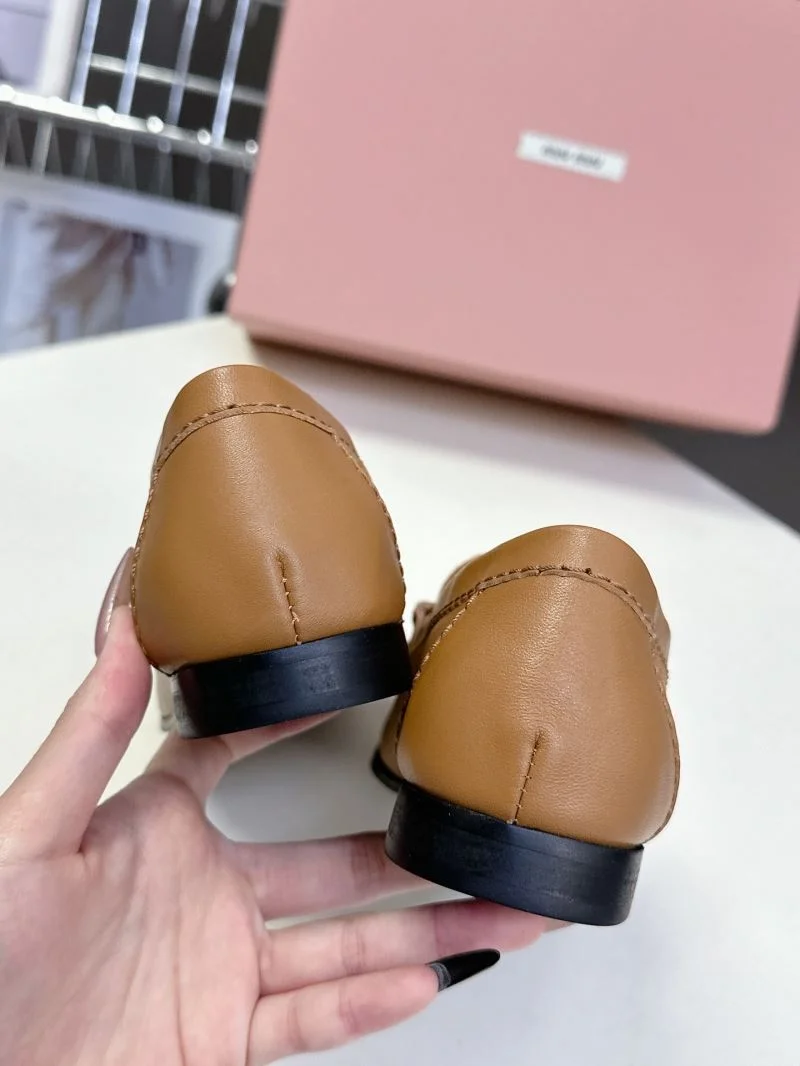 Casual Miu Miu Shoes 7383
