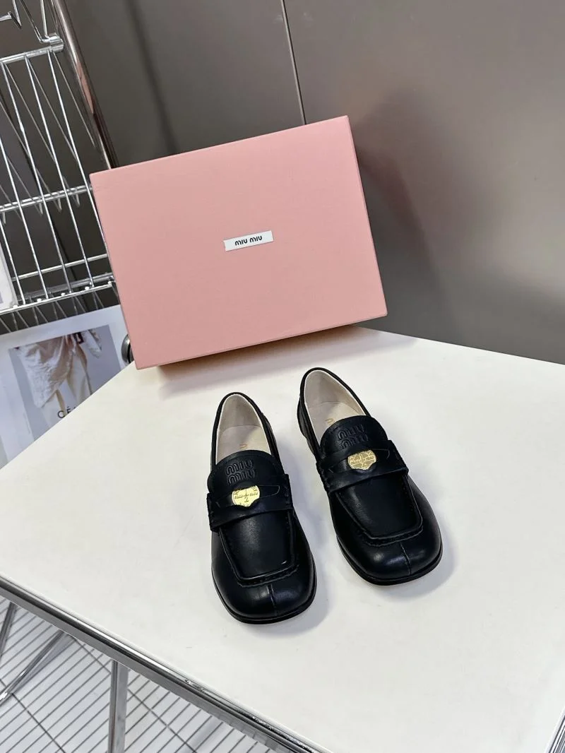 Miu Miu Shoes Compact 7357