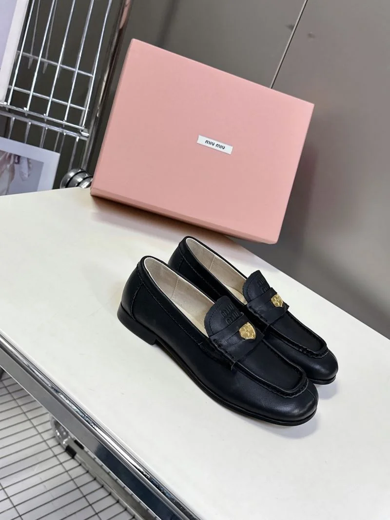 Miu Miu Shoes Compact 7357