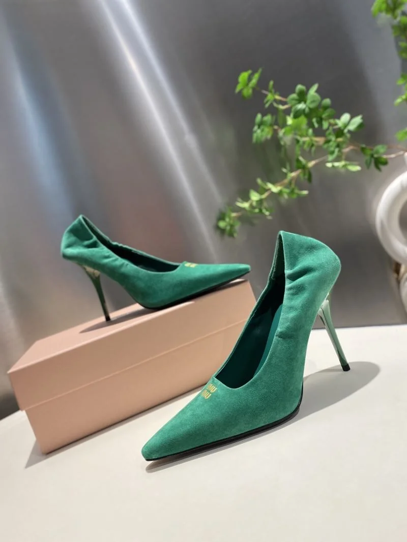 Miu Miu Shoes WaterResistant 11583
