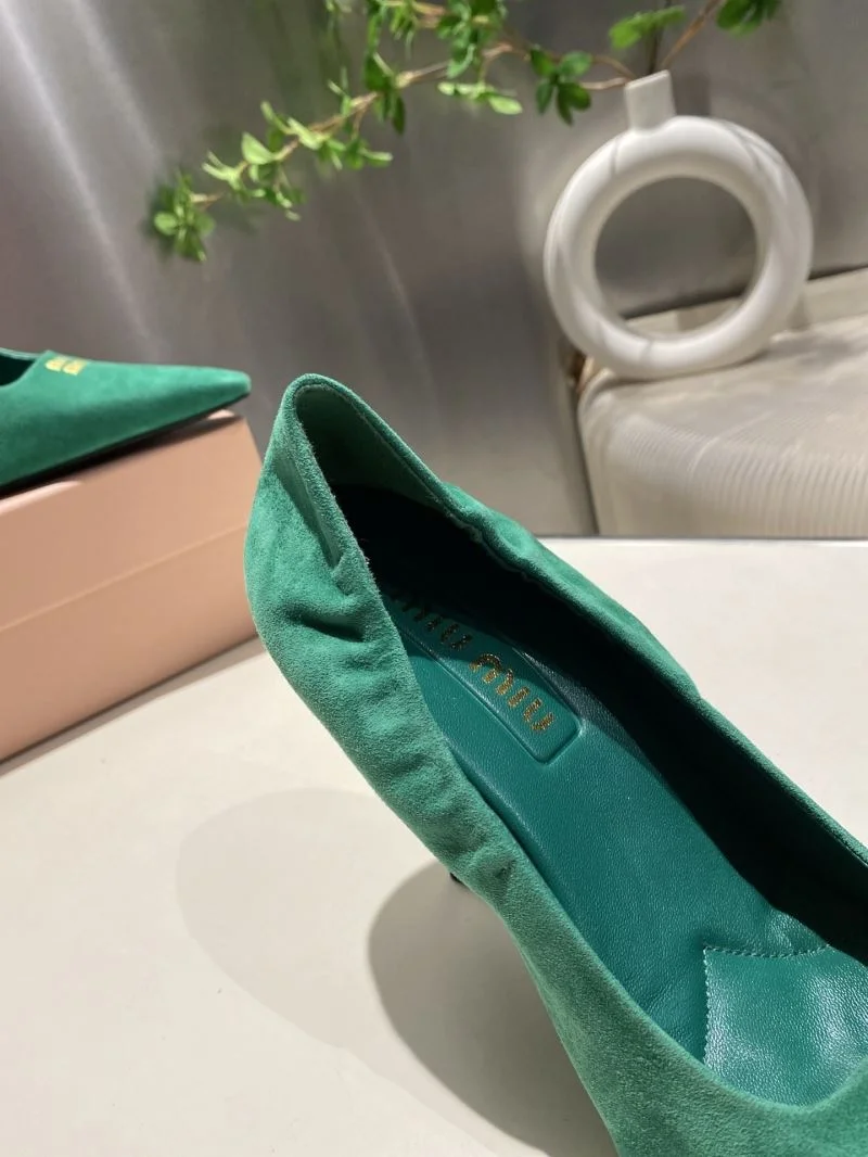 Miu Miu Shoes WaterResistant 11583